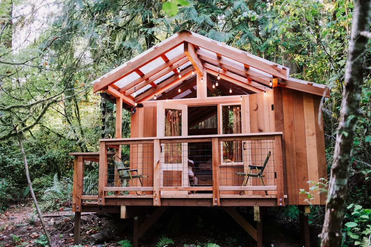Treehouse Retreats: The Best Elevated Stays in the Pacific Northwest (2026)